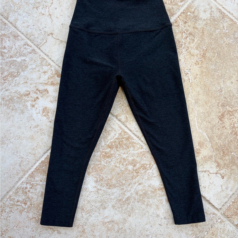 Spacedye Walk and Talk High Waisted Capri Legging - Darkest Night Size Medium